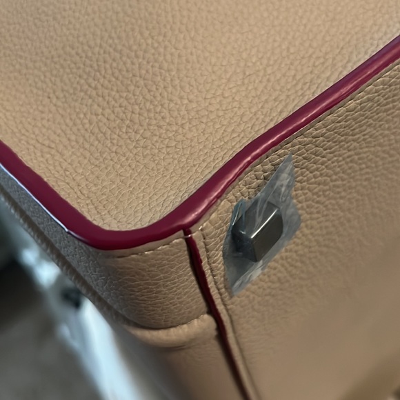 Brand NEW Céline - Picture 12 of 12